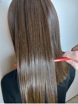 ルフェール ビューティーアンドスパ(REFAIRE beauty&spa)&nbsp;ツヤ髪ストレート＋カーキグレージュ