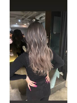 ウィリートーキョー 渋谷(WELLY TOKYO) バレイヤージュデザイン/須田