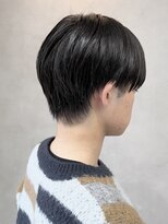 メグロ 相模大野(MEGURO) 刈り上げセンターパート/ブルーブラック/フェザーパーマ127