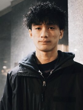 マイルス(MILES) 無造作パーマショート