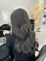 アルドーレフィエロ シンサイバシ(Ardore fiero shinsaibashi)&nbsp;グレージュアッシュ/レイヤーカット【小山田繭】20代30代40代