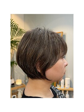 ハイライトショートボブ