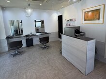 シュウディーヘアデザイン バイ インパクト(Shu.D Hair Design by impact)の雰囲気(uzi)
