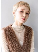 フリップビーアヴェダ(FLIP B AVEDA) 本八幡×市川×ブロンド×ミニマルな大人のハイトーンショート