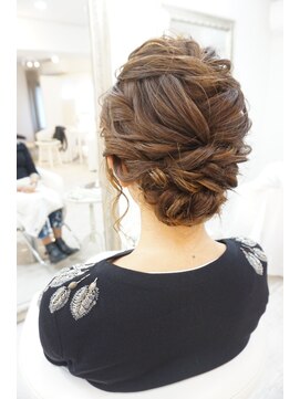 ヘアアンドメイクジップ恵比寿 (Hair＆Make ZIP) ゆるふわアップヘアセット