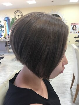 クレア 相武台(CREA) モード前下がりボブ