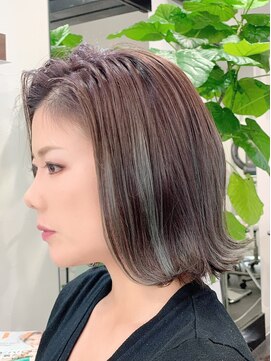 ヴェリーヘアメイク(VERY Hair Make) 外はねボブ