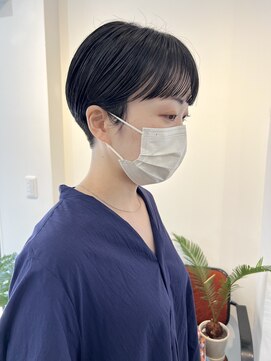 モーメント(a moment) 刈り上げナチュラルショート