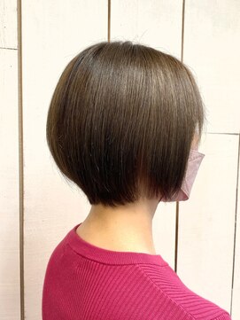 キャラ 池袋本店(CHARA) 大人かわいい前下がりショートボブ【池袋/池袋/ボブ/ショート】