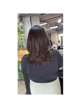 ジュノヘアーアンドアイラッシュ あざみ野(juno hair&eyelash) ナチュラルレイヤーで上品ミディアム