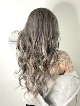 ロサ ファイブヘアー(Rosa..5Hair) グレーエクステ