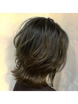 ヘアアンドメイク アース 聖蹟桜ヶ丘店(HAIR&MAKE EARTH) ファッショングレイカラー