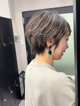ローヴ 梅田(L'aube) ショートボブ  ショートカット　ハンサムショート　大人ショート