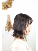 髪切処ICHI(カミキリドコロイチ)&nbsp;インナーカラー外ハネウエーブ