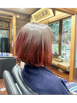 美容サニー 前下がりボブ