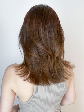 アイティーバイアルバム 藤沢店(IT by ALBUM) レイヤーミディ_グレージュカラーボブウルフ_ba402621