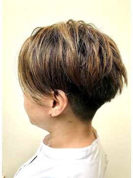 メイクス 表参道(MAKE'S omotesando) お客様スタイル110【TAKUYA】ショートボブ