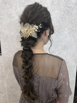 ラビス(Lovis) ミディアム/暗めカラー/デザインカラー/フェイスフレーミング