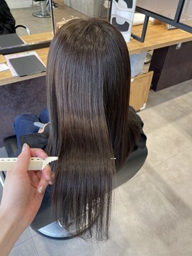 ブランシェ 名鉄小幡駅前店 佐藤由依