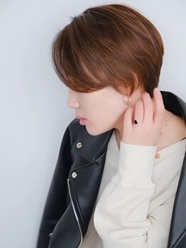 ノン(Non.)の写真/赤みをおさえた柔らかな色合いと、自然な仕上がりで白髪をカバー♪定期的なお手入れでいつでも美しい髪に◇