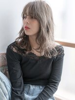 ハーツ 神保町(HEARTS)&nbsp;フェザーバング×グレージュ外国人風ミディ