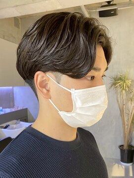 エリマ 横浜西口(elima) 横浜西口ルーズパーマメンズカットセンターパートウルフ30代40代