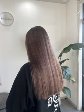 リエンスクレア(RIENS xrea) シアーベージュ × 川田 那々海