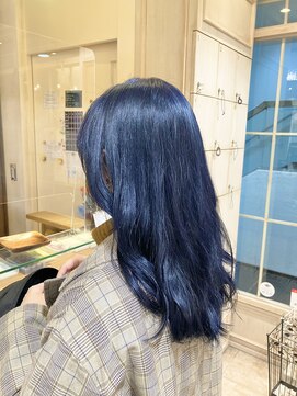 ネオリーブカップ 町田店(Neolive capu) 艶々ブルーブラック