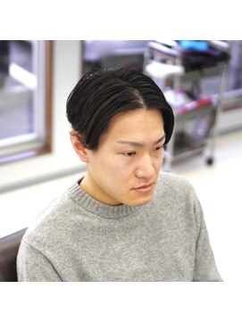 ヘアーズアウル(hair`s OWL) 遊びも仕事も好印象なセンターパート！