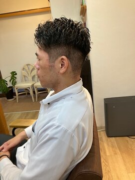 グランバイ アトリエドングリ(Grand × AtlierDonguri) お客様髪質改善データ1332(メンズショート)