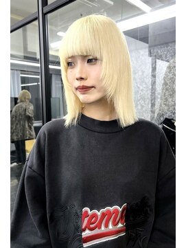 ランズ(LANDS) 抜きっぱなしブロンド【韓国 大阪 梅田】