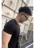 ジェットモヒカン/スキンフェード/アップバング/黒髪ショート