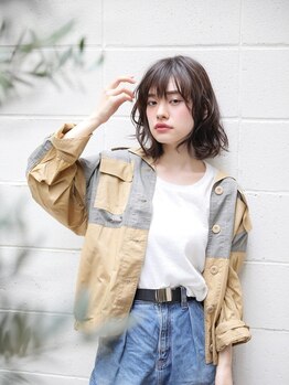 ヘアアンドスパ ルート(ROOT)の写真/【各線難波駅徒歩5分】くせ毛やうねりなどにお悩みの大人女性に人気＊年齢に沿った上品なスタイルをご提案
