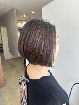 ニド(2do) ほんのり前下りボブ