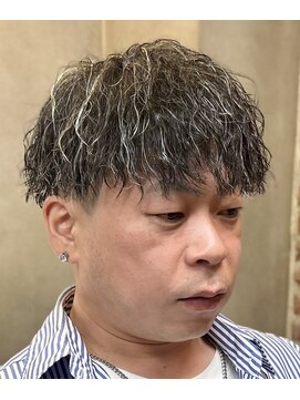 ドルクス 上野店(Dorcus) ツイストパーマ×ホワイトメッシュ