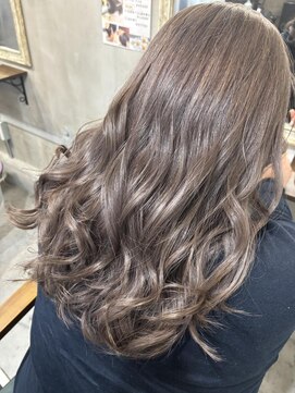 ルフレ 新宿本店2nd(Reflet) ◎シルバーカラー