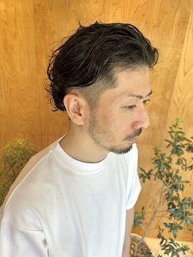 リノア 鵠沼海岸(LINOA) シャドウパーマ/波巻きパーマ/サーフカール/フェード/ツイスト