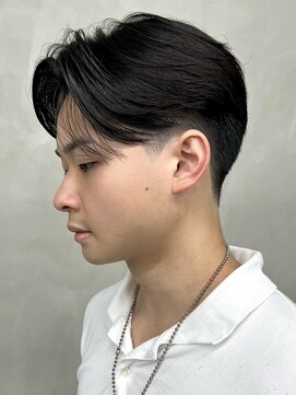 ニコ トウキョウ 渋谷(nico TOKYO) 刈り上げセンターパートテーパーフェードカットニュアンスパーマ