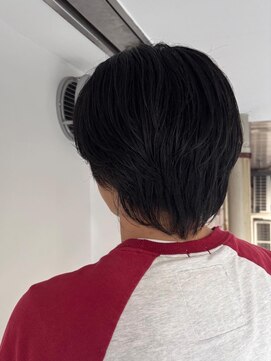 ムーン ティコブラーエ(moon tico brae) フェザーパーマ/シャドウパーマ/刈り上げセンター