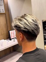 アイコントーキョー(i CON TOKYO) メンズバレイヤージュ/センターパート/テーパーフェード