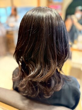 ヘアリゾート粋 ティガ 池袋店(tiga) 透明感ブラウン/ミディアムレイヤー/艶髪ウェーブ