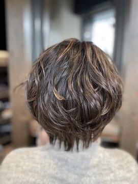 レパーン(Lepa) ショートボブ