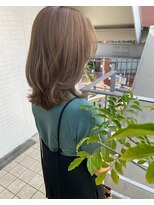 オーシャン(Ocean)&nbsp;［OCEAN Hair&Life水田成美］外ハネレイヤー/ミルクティーカラー