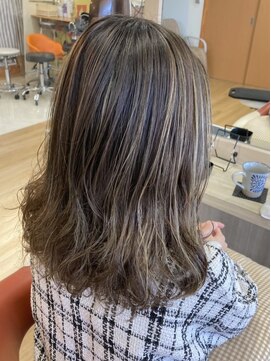 エス ハート オブ ヘアー 名東店(Heart of HAIR) 【ES 田中】Autumn Style #24 オリーブアッシュ3Dハイライト