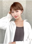 ショート×顔周り×前髪×シルキーベージュ×グレージュカラー