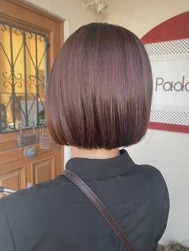 パディントン(Paddington) ヴィヴィッドピンクが可愛い☆ガーリーボブ♪