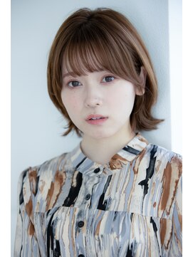 トップシェイプ(TOP SHAPE) 外ハネショートボブの魅力