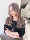 ミルクティーベージュサラ艶ロングレイヤーカット