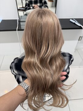 ユニークノベル 中央林間(unique novel) 初ブリーチにオススメミルクティーベージュ　ダブルカラー