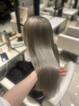 ゼンコー キチジョウジ シェール(ZENKO KICHIJOJI chere) グレージュカラー